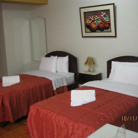 Hotel Plaza Bolognesi 344 Trujillo Bagian luar foto
