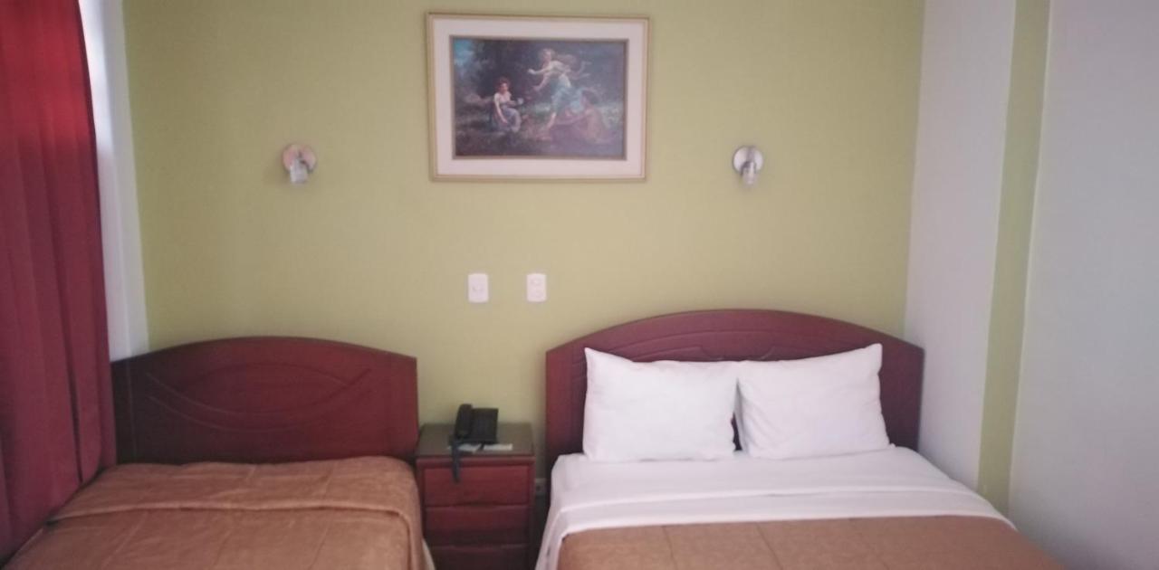 Hotel Plaza Bolognesi 344 Trujillo Bagian luar foto