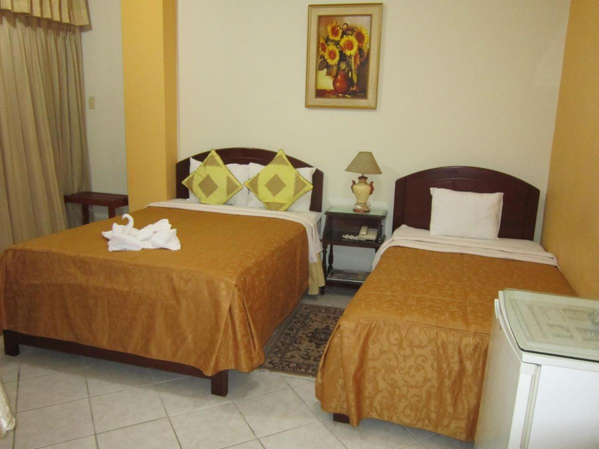 Hotel Plaza Bolognesi 344 Trujillo Bagian luar foto