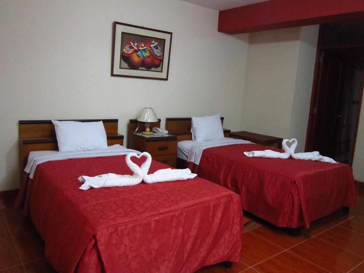 Hotel Plaza Bolognesi 344 Trujillo Bagian luar foto