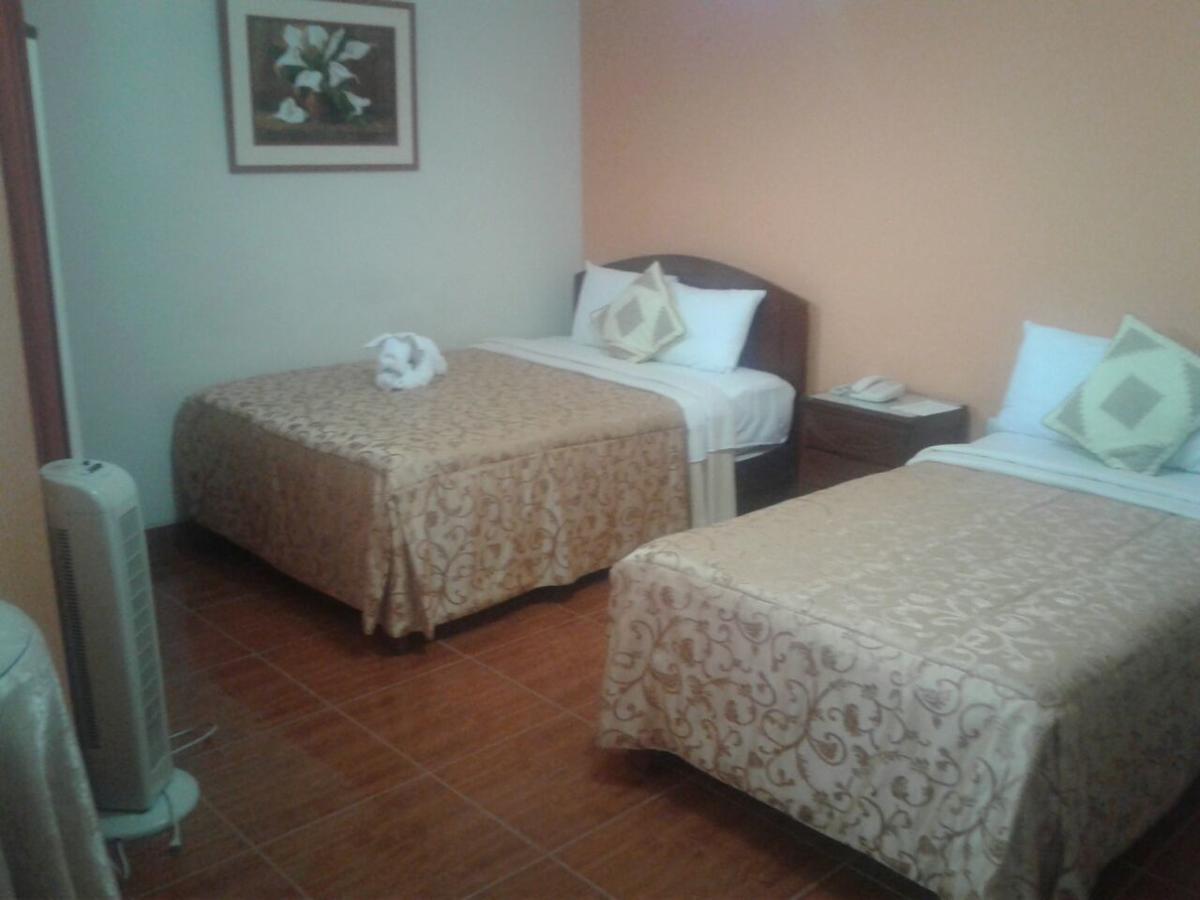 Hotel Plaza Bolognesi 344 Trujillo Bagian luar foto
