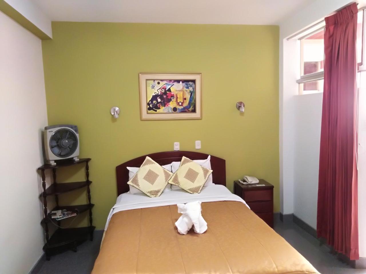 Hotel Plaza Bolognesi 344 Trujillo Bagian luar foto