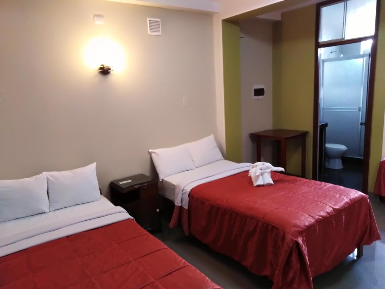 Hotel Plaza Bolognesi 344 Trujillo Bagian luar foto